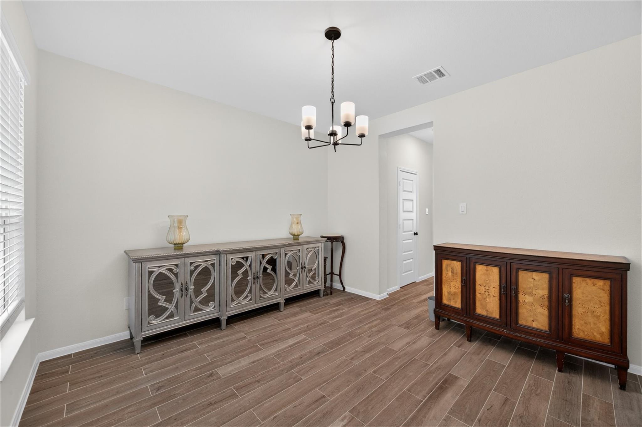 2835 Bisbee Road