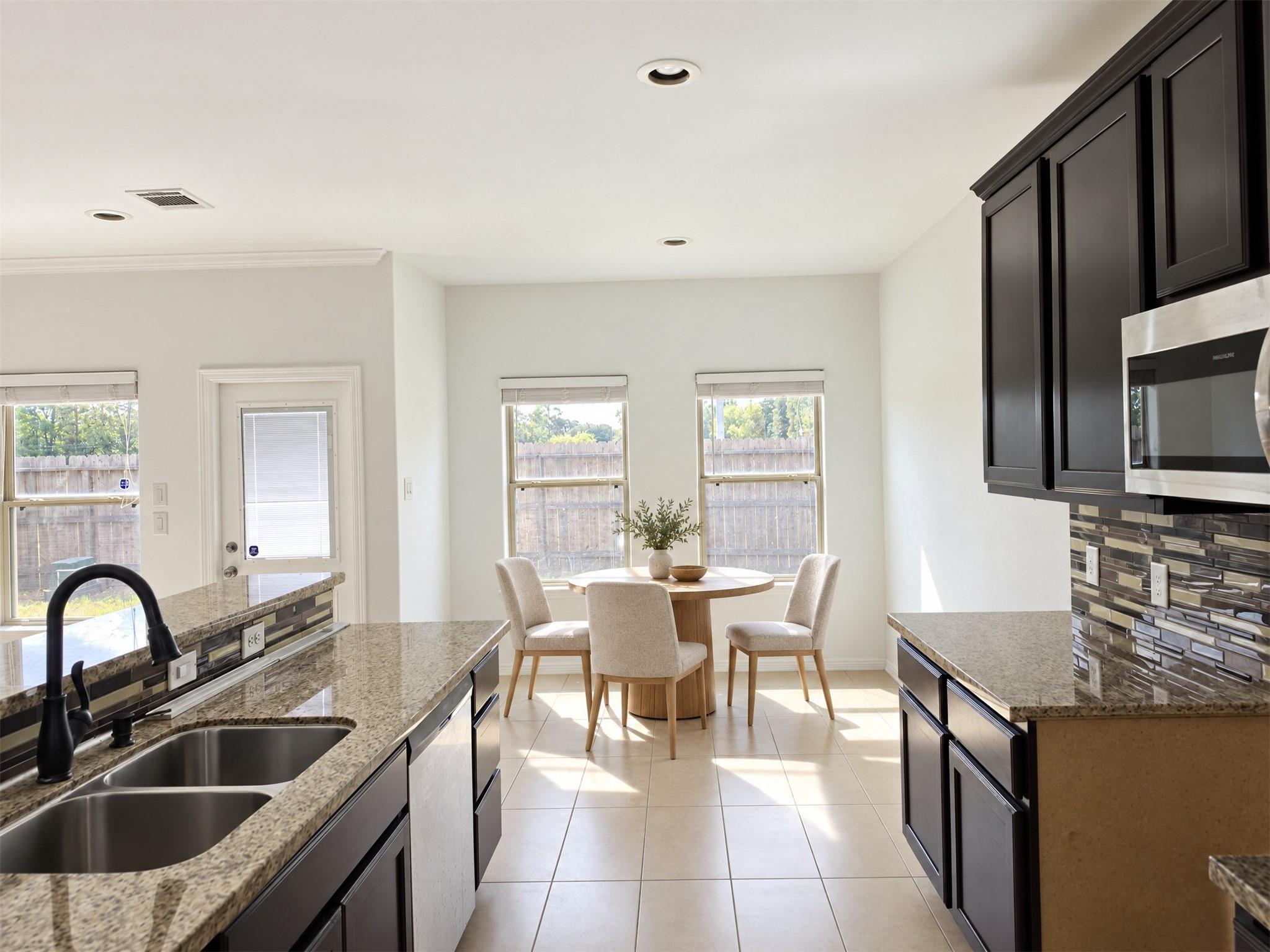7202 Foxmoor Lake Court