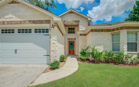 Photo of 10572 Twin Oak Drive, Conroe, TX 77385 (MLS # 22892913)