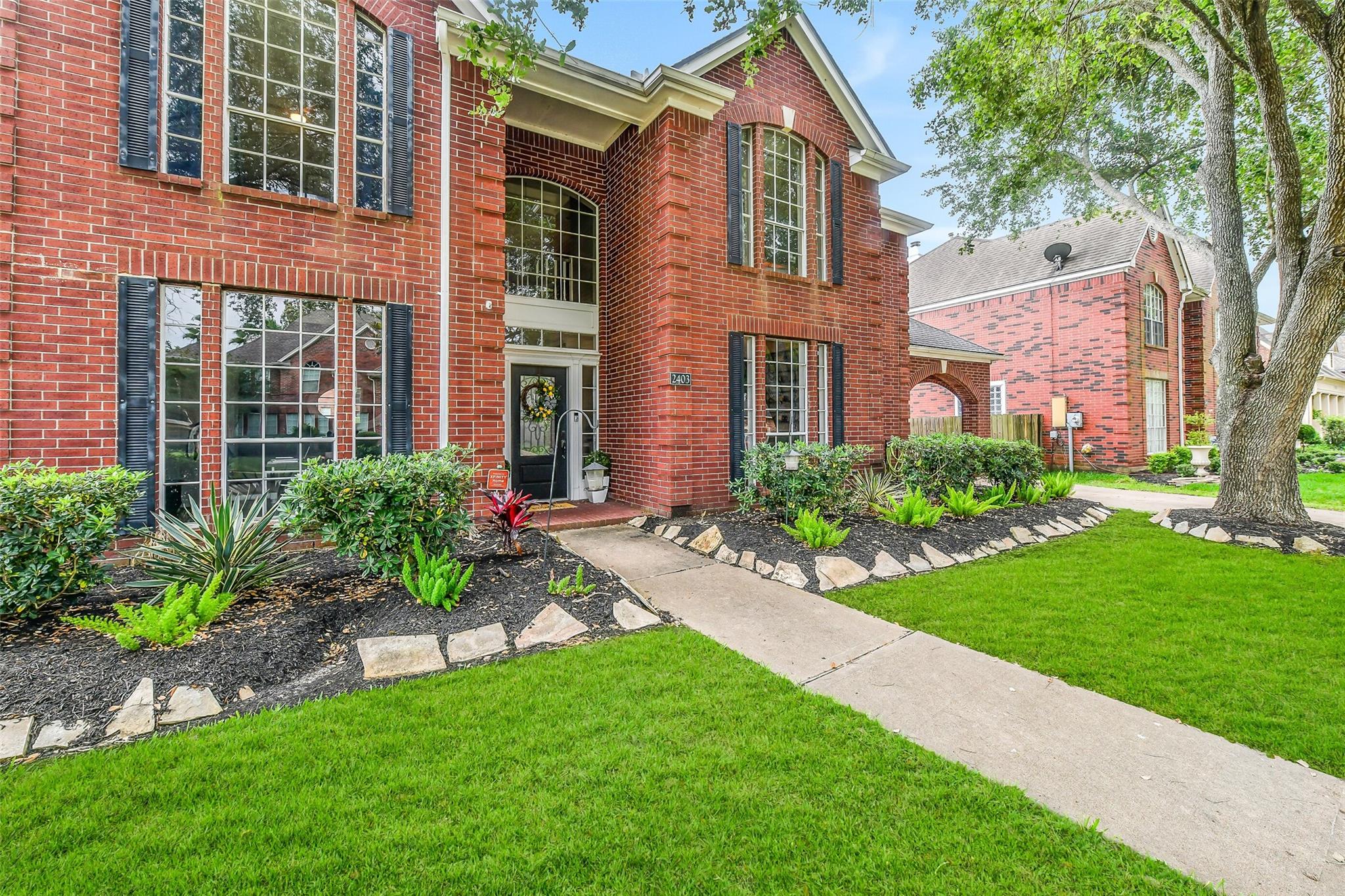 2403 N Lake Front Drive
