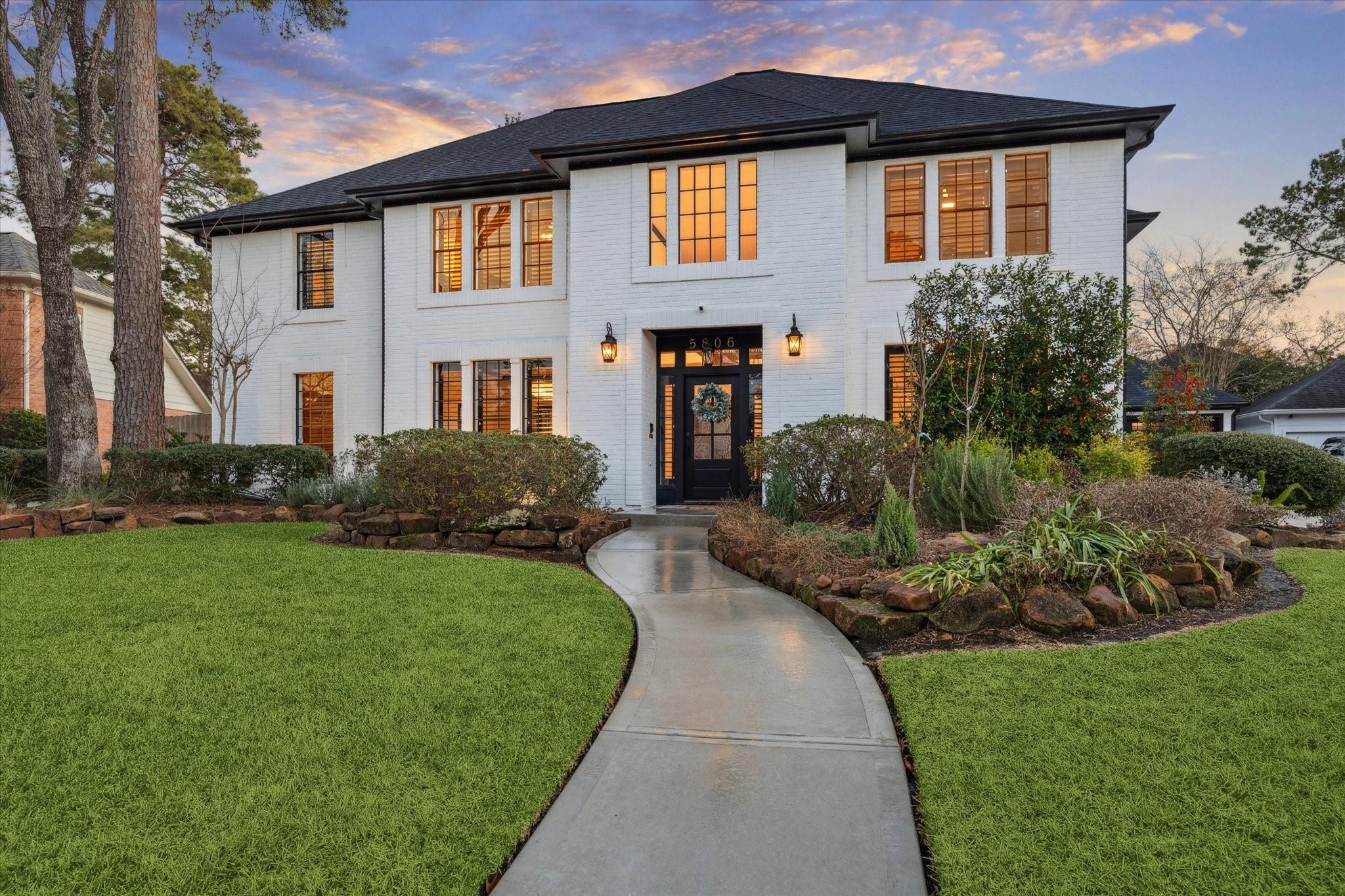 5806 Woodland Falls Drive