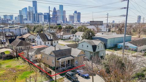 404 James Street Houston TX 77009