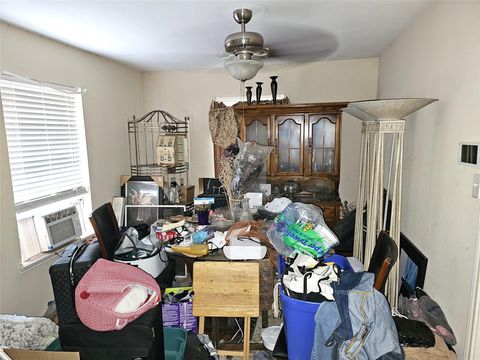 Tiny photo for 8121 Livingston Street, Houston, TX 77051 (MLS # 30872542)