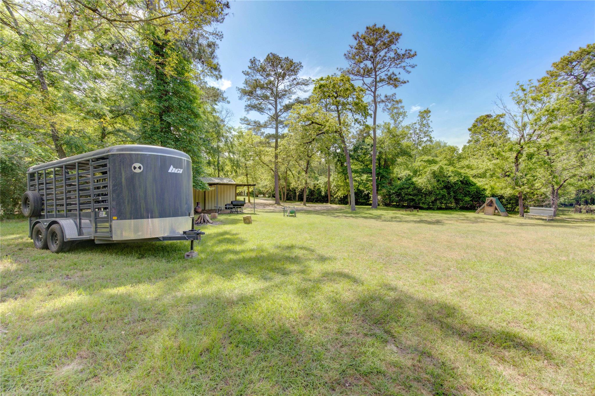 25903 Penguin Street