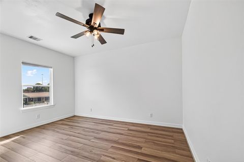 Tiny photo for 716 Zoe Street, Houston, TX 77020 (MLS # 96826217)