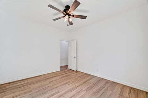 Tiny photo for 716 Zoe Street, Houston, TX 77020 (MLS # 96826217)
