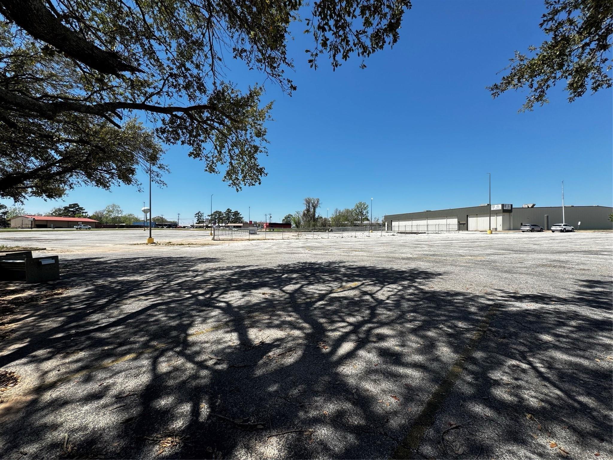 4 Acres Business 290