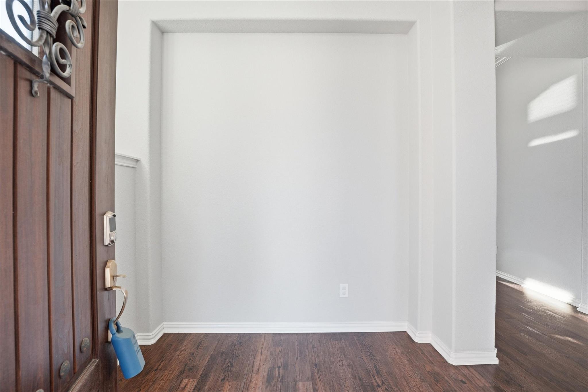 14903 Scarlet Finch Way