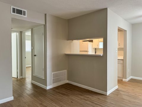 Photo of 2101 6th Avenue N #3, Texas City, TX 77590 (MLS # 886413)