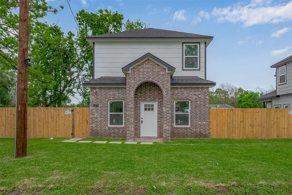 Photo of 9003 Hilda Street, Houston, TX 77033 (MLS # 18578763)