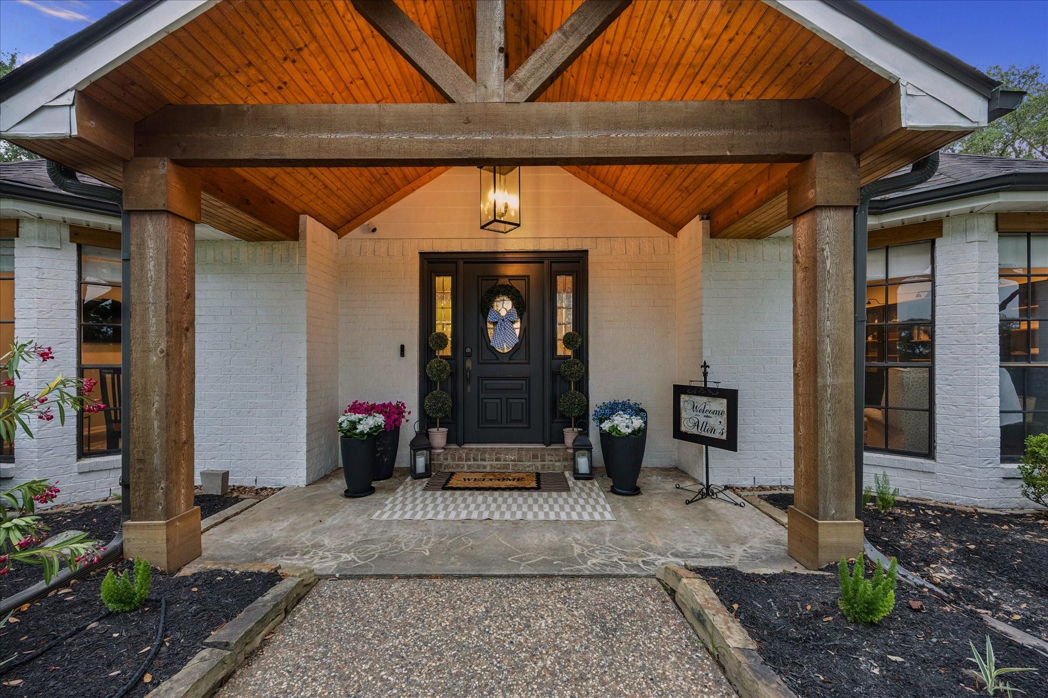 1759 Woody Lane