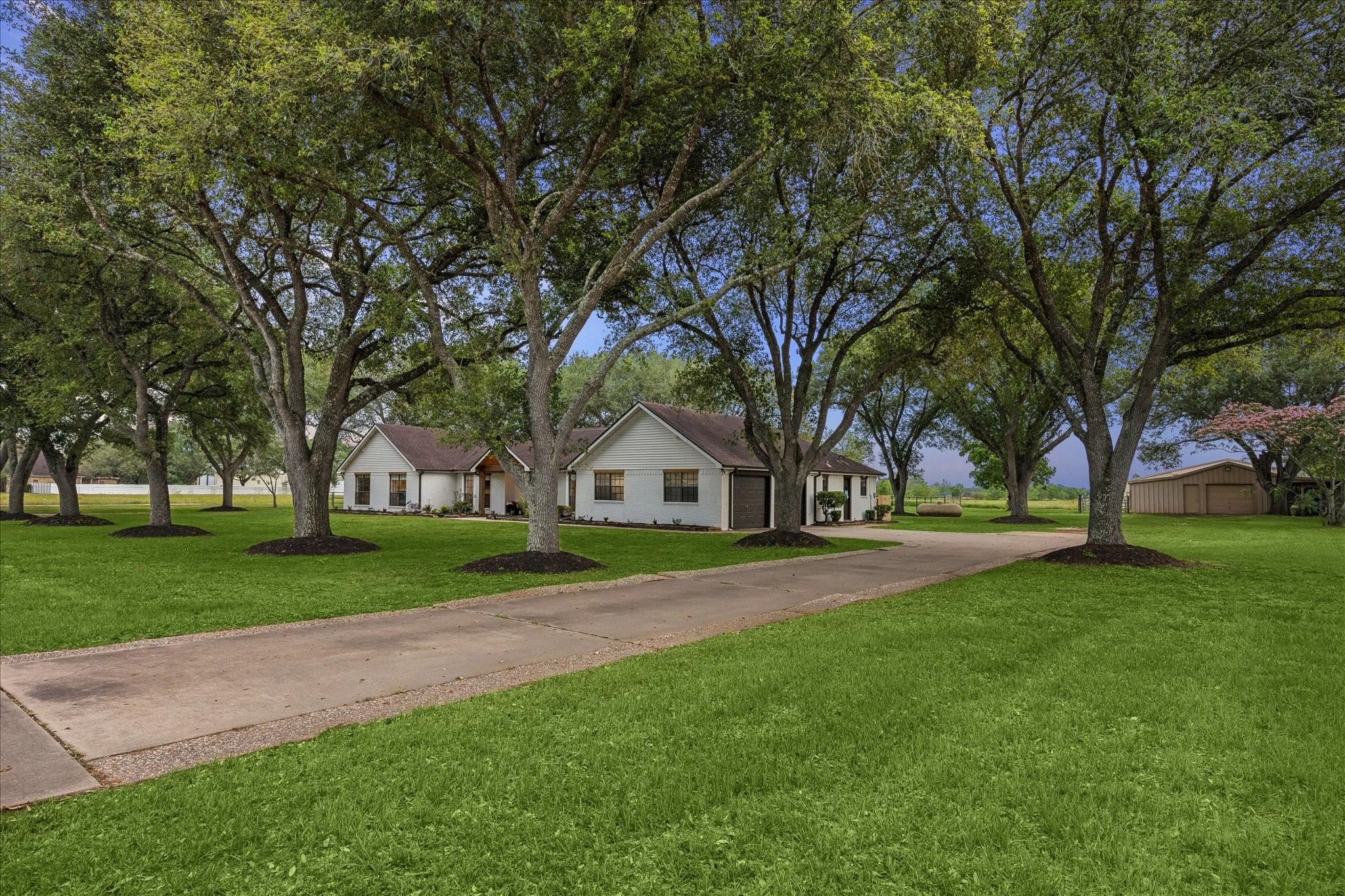 1759 Woody Lane