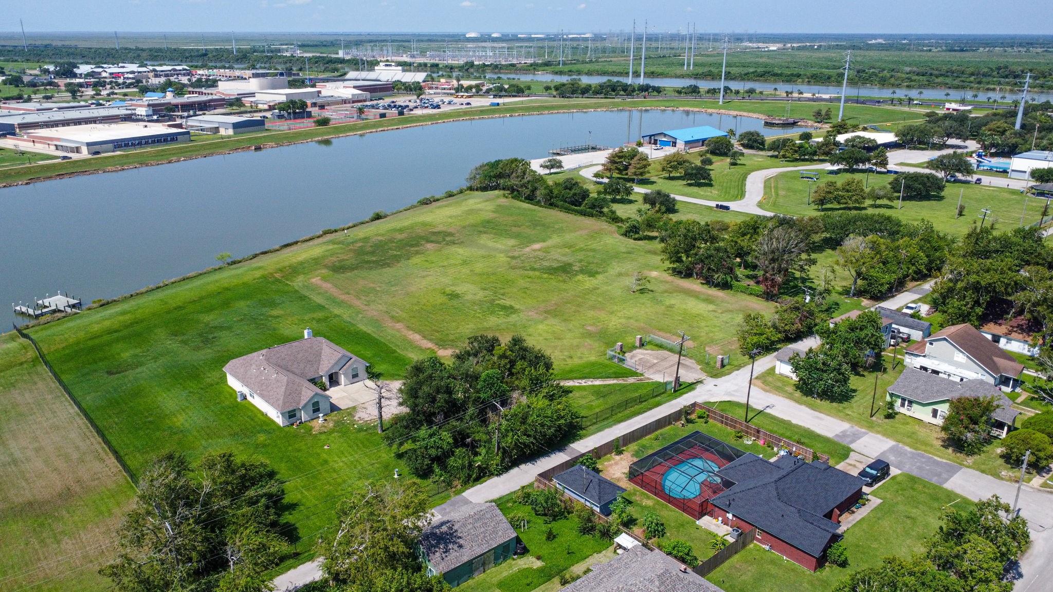 524 & 614 Mystery Harbor Lane