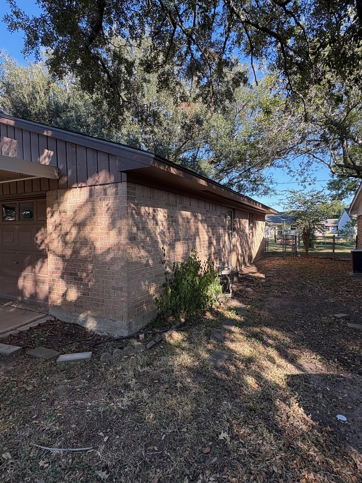 2126 Ripple Creek Drive