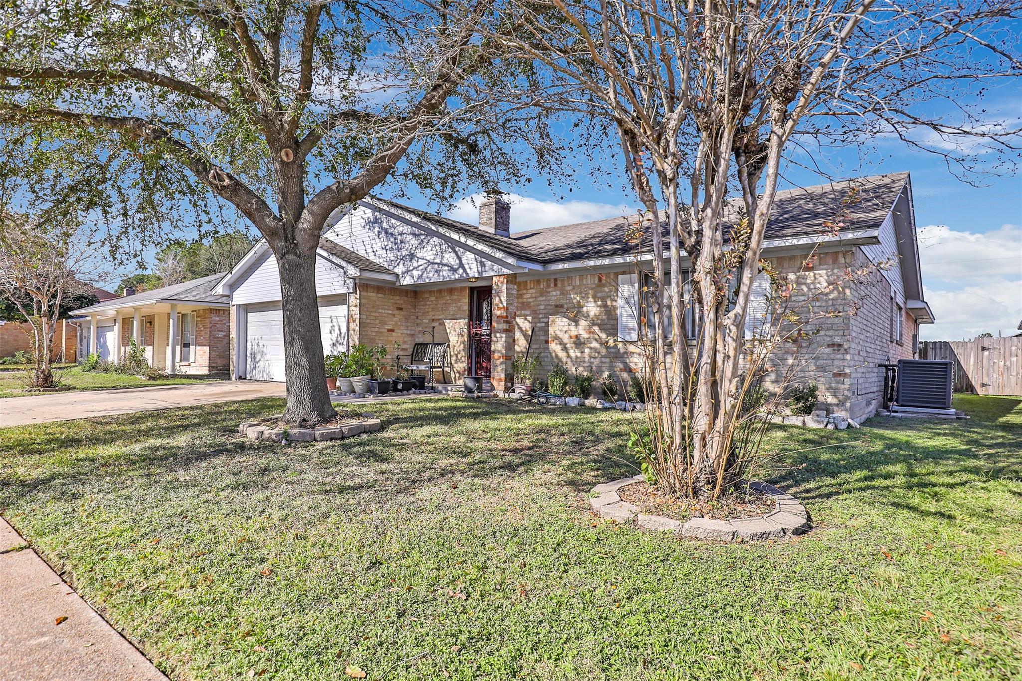 1506 Wilshire Park Drive