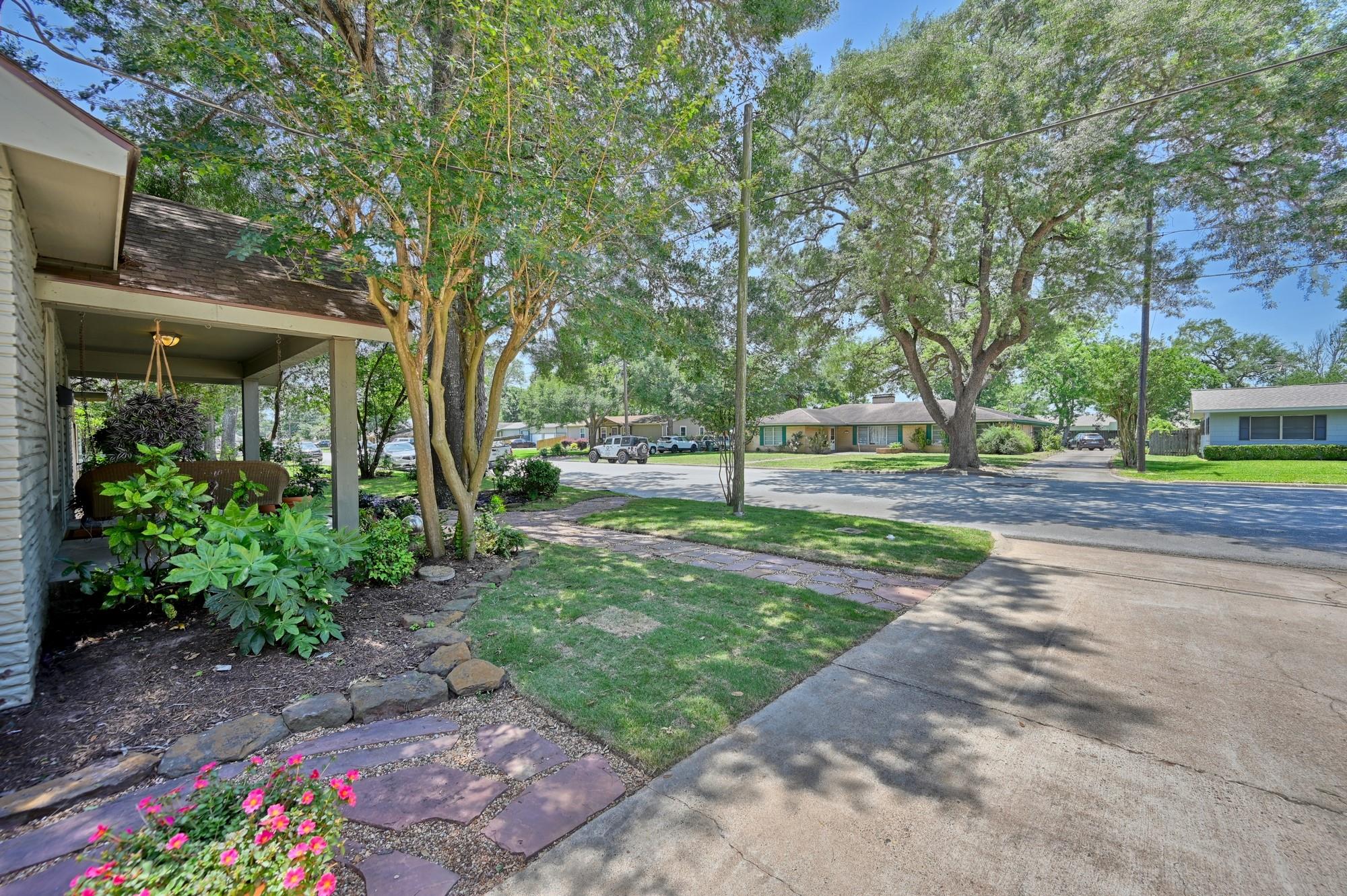 1026 Atchison Street