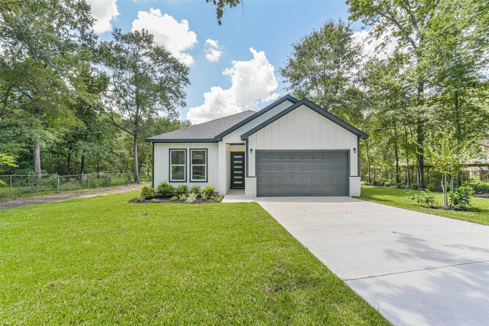 Conroe, Texas 77302, United States, 4 Bedrooms Bedrooms, ,2 BathroomsBathrooms,Residential,Active,193393