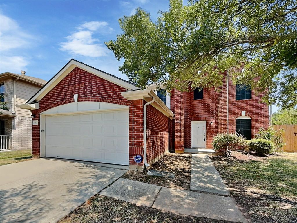 Photo of 12135 Bradenway Lane, Houston, TX 77089 (MLS # 77690720)