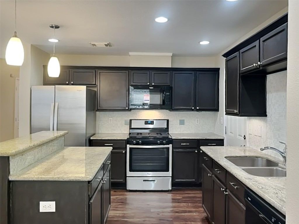 Photo of 12135 Bradenway Lane, Houston, TX 77089 (MLS # 77690720)