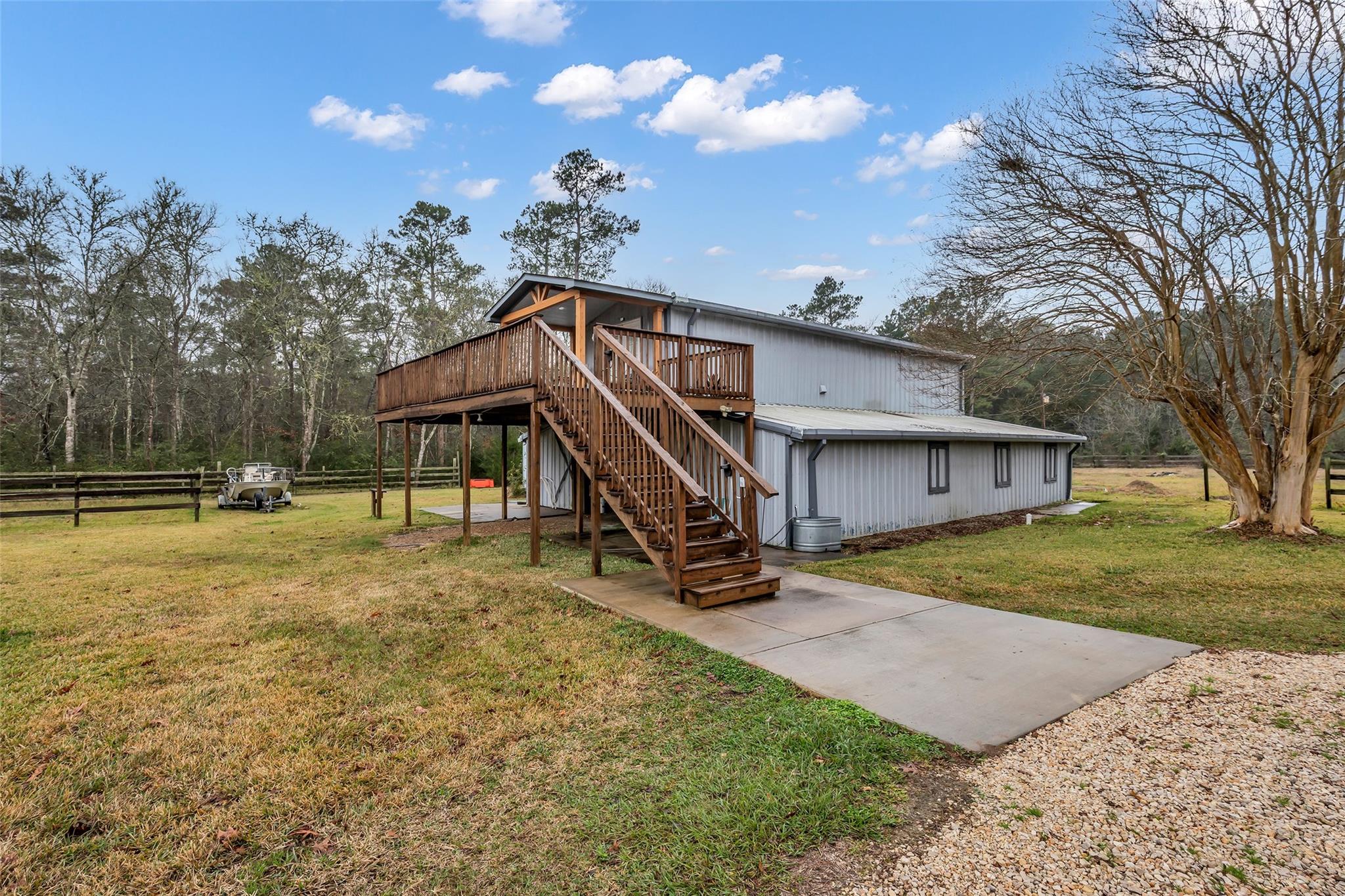 7000 Woodland Lakes Dr