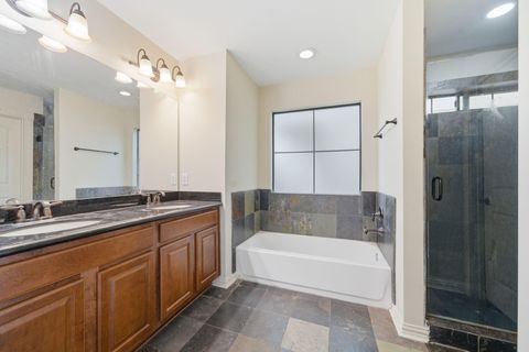 Tiny photo for 5310 Larkin Street #B, Houston, TX 77007 (MLS # 73908572)