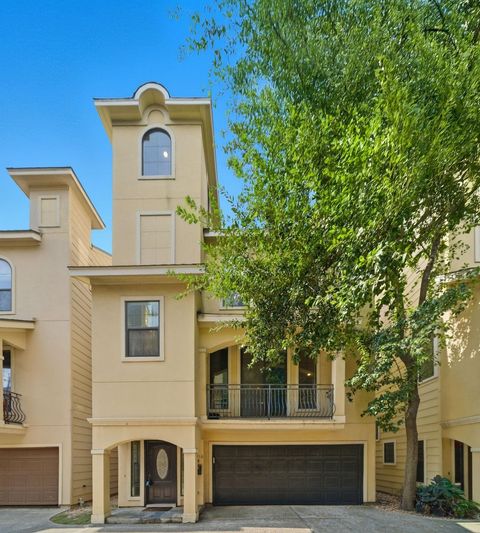 Tiny photo for 5310 Larkin Street #B, Houston, TX 77007 (MLS # 73908572)