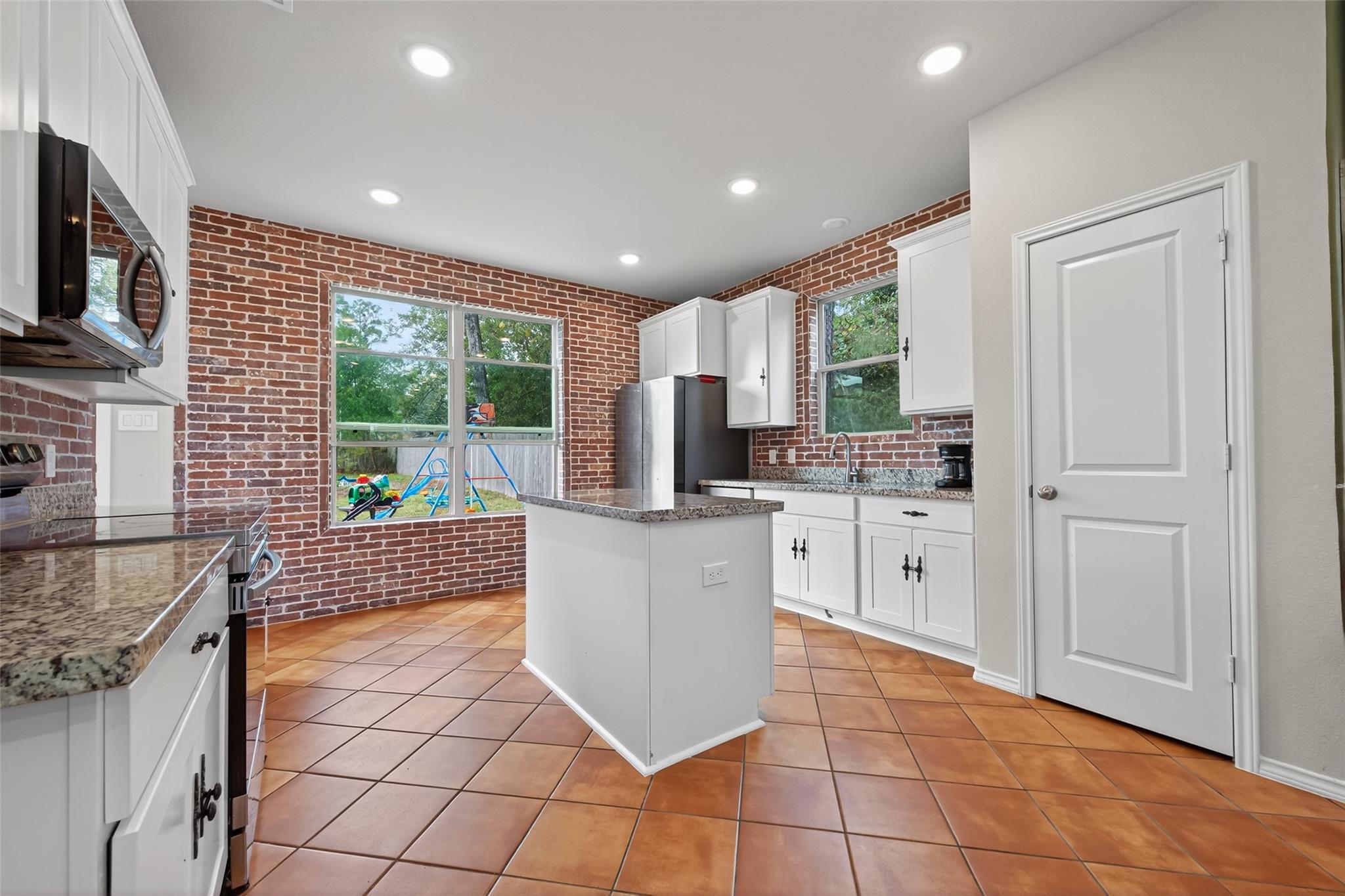 804 Pearl River Drive