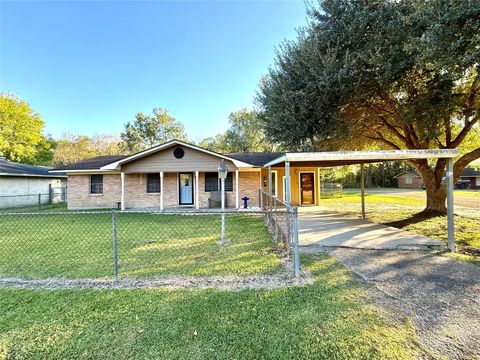 Photo of 310 Ida Circle, Vidor, TX 77662 (MLS # 38190241)