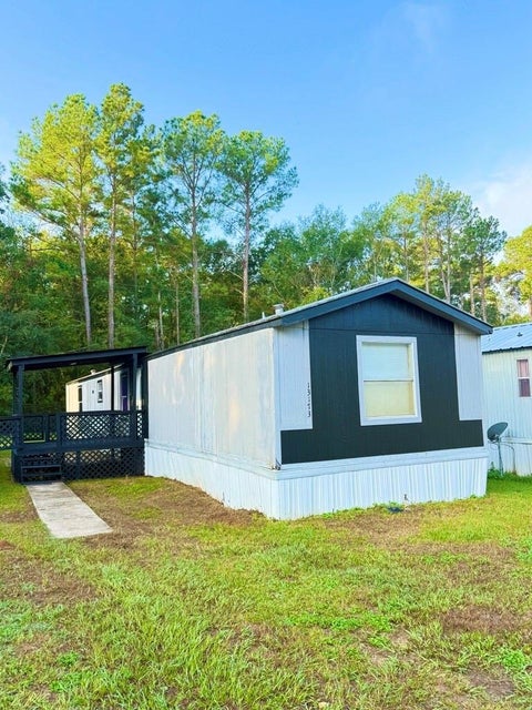 Photo of 13173 S Lee Shore Drive, Willis, TX 77318 (MLS # 19965384)