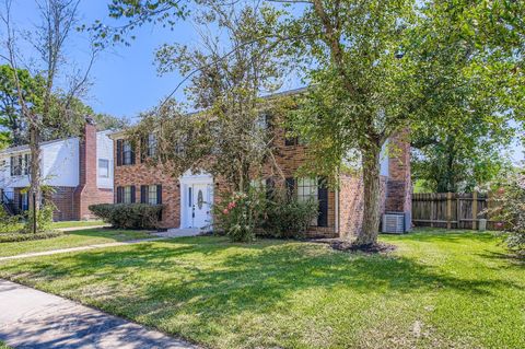 Photo of 4819 Brooklawn Drive, Houston, TX 77066 (MLS # 65522030)