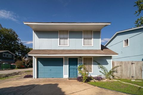 Photo of 5400 Sheldon, Houston, TX 77008 (MLS # 94177359)