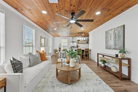 4907 Alamo Drive Galveston TX 77551