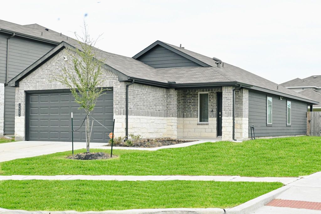 Photo of 12302 Rock Basin Drive, Houston, TX 77014 (MLS # 50731893)