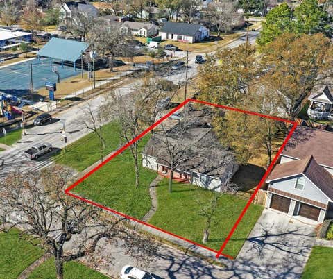 Photo of 1738 Lamonte Ln Lane, Houston, TX 77018 (MLS # 87214354)