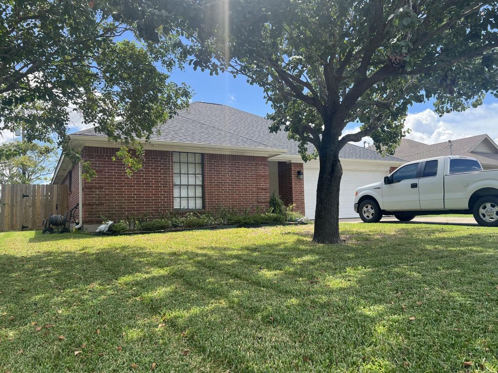Photo of 2927 30th Ave N Ave, Texas City, TX 77590 (MLS # 79089059)