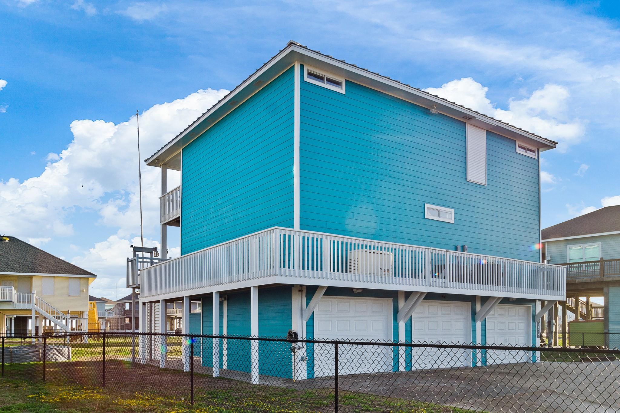 3212 Castle Drive