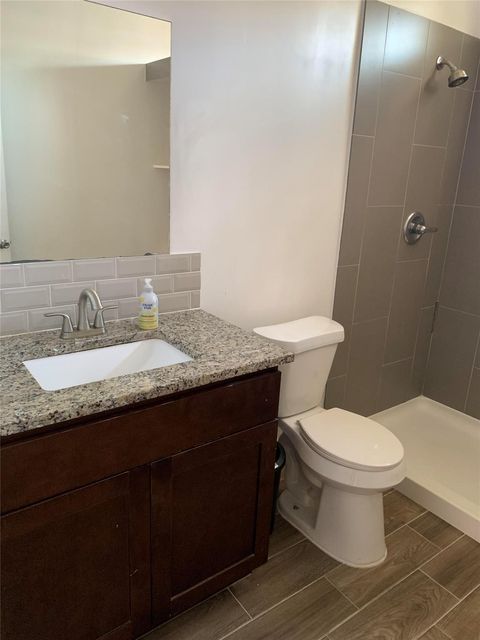 Tiny photo for 206 Cosmos Street, Houston, TX 77009 (MLS # 11631106)