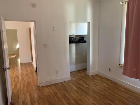 Tiny photo for 206 Cosmos Street, Houston, TX 77009 (MLS # 11631106)