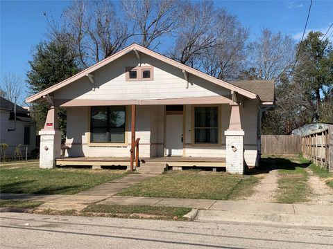 Tiny photo for 206 Cosmos Street, Houston, TX 77009 (MLS # 11631106)