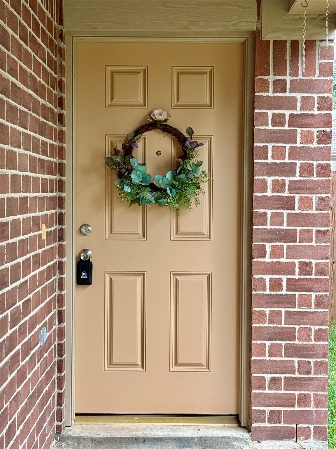 3131 Madison Elm Street