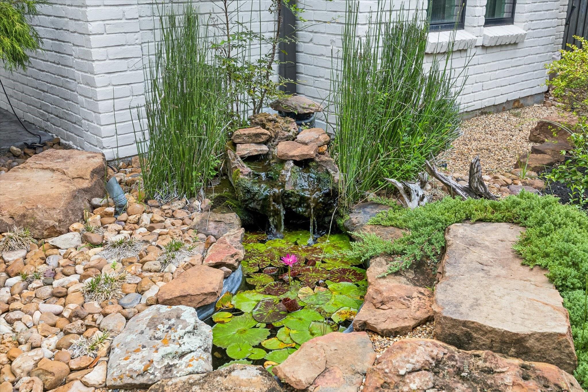 5111 Laurelwood Drive