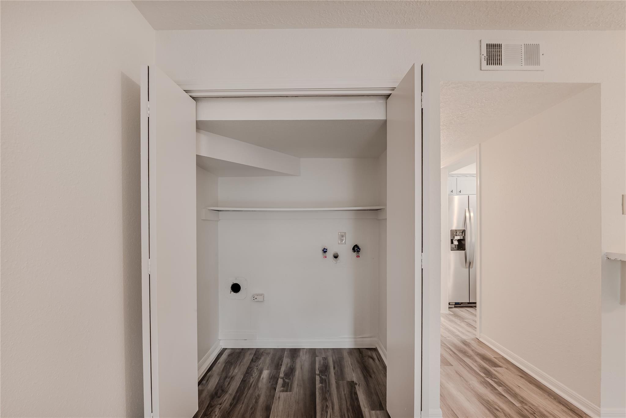 Humble, Texas 77338, United States, 2 Bedrooms Bedrooms, ,3 BathroomsBathrooms,Residential,Active,193385