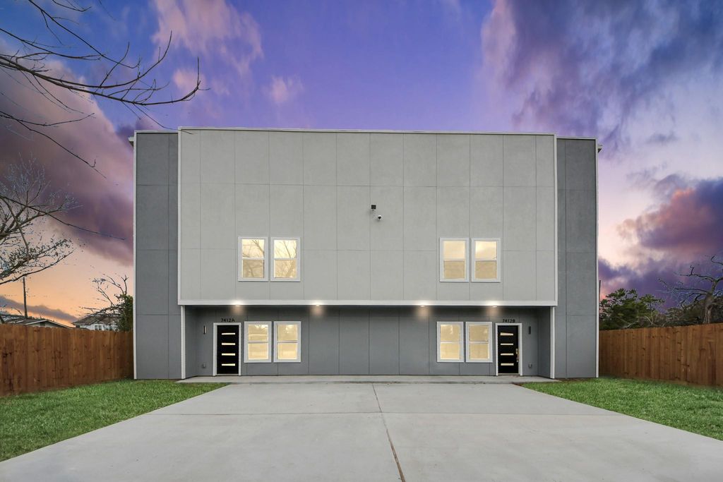 Photo of 7412 Carver Road #B, Houston, TX 77088 (MLS # 58572267)