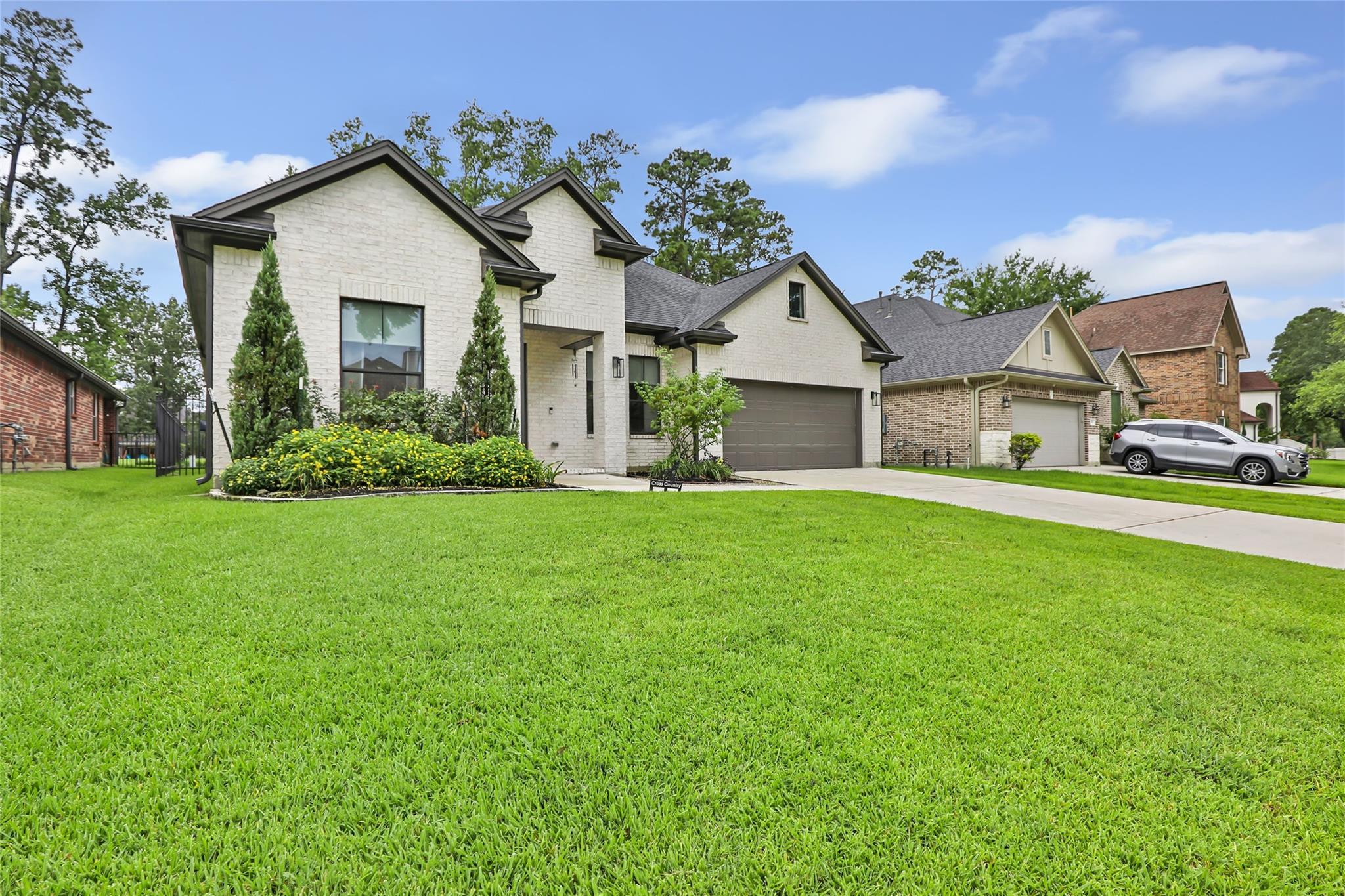 8310 Cross Country Drive