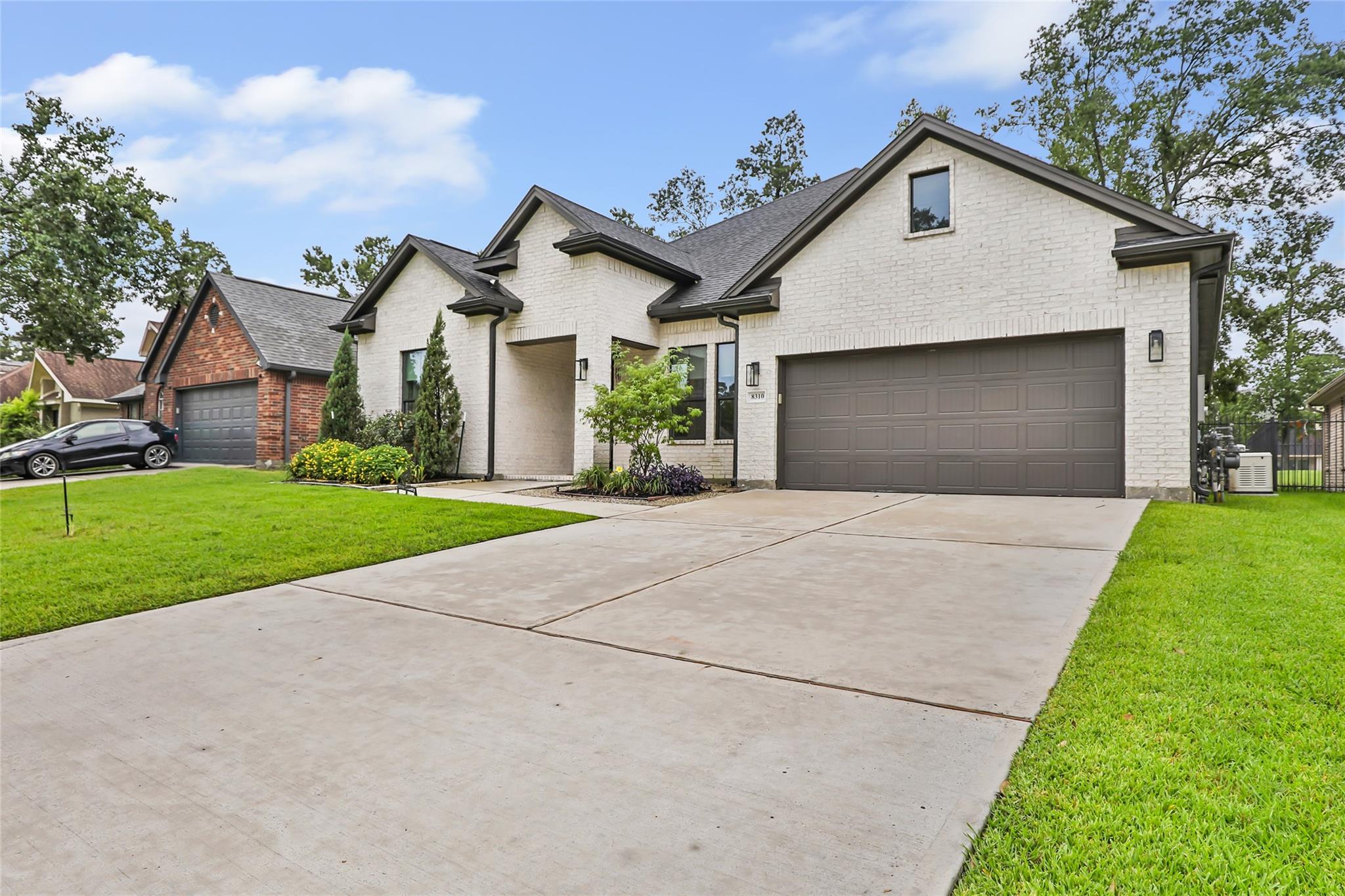 8310 Cross Country Drive