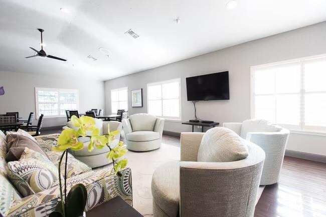 3305 Dilido St 318