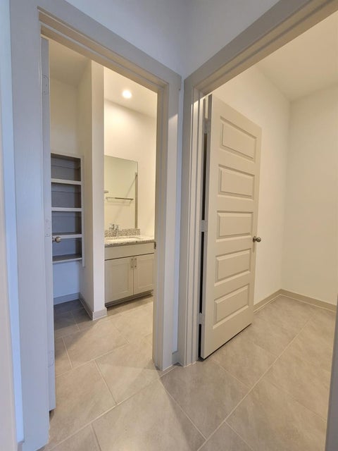 Tiny photo for 4915 Pine Haven Lane, Fresno, TX 77545 (MLS # 78898226)