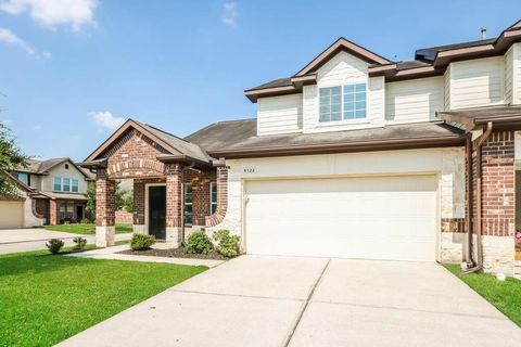 Photo of 9722 Cira Court, Houston, TX 77044 (MLS # 12047430)