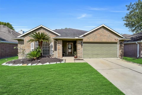 Photo of 3034 Millers Oak Lane, Sugar Land, TX 77498 (MLS # 59082931)