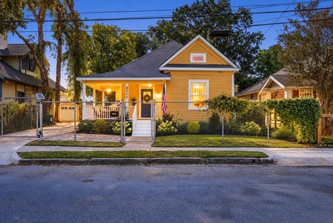 Photo of 2111 Marion Street, Houston, TX 77009 (MLS # 10451427)